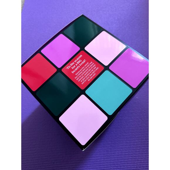 Benefit Cosmetics Advent Calendar Glam Cube 2025 New mascara, blush, makeup - Picture 4 of 7